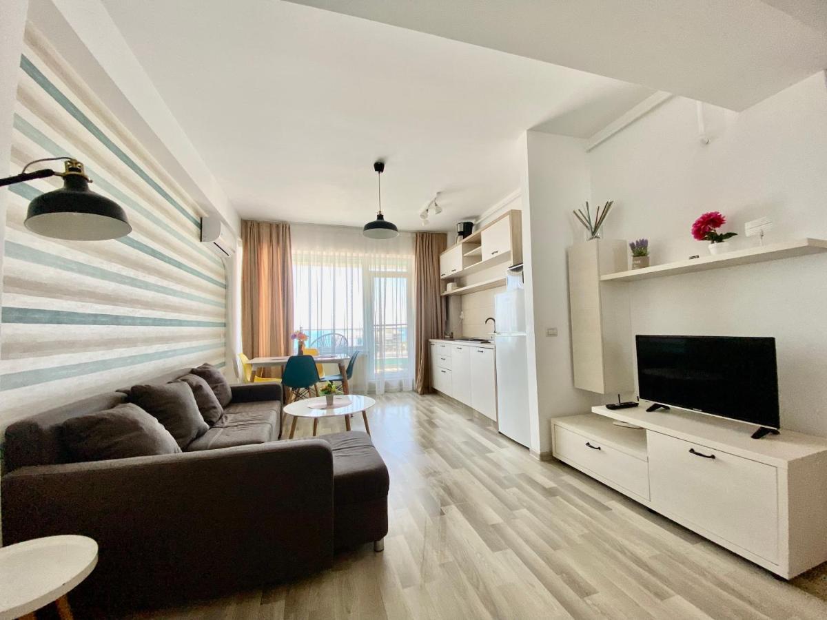 Valy Apartments Summerland Mamaia Exterior foto