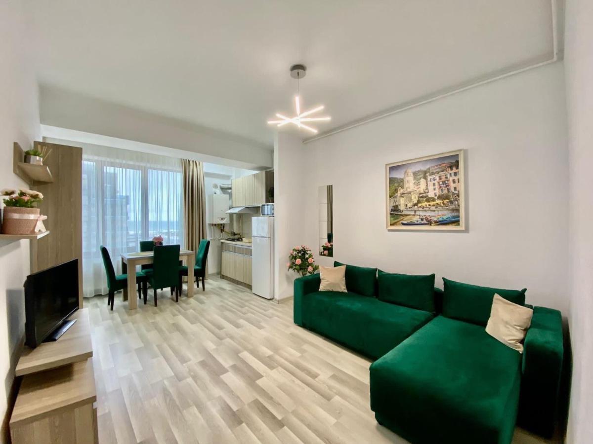 Valy Apartments Summerland Mamaia Exterior foto