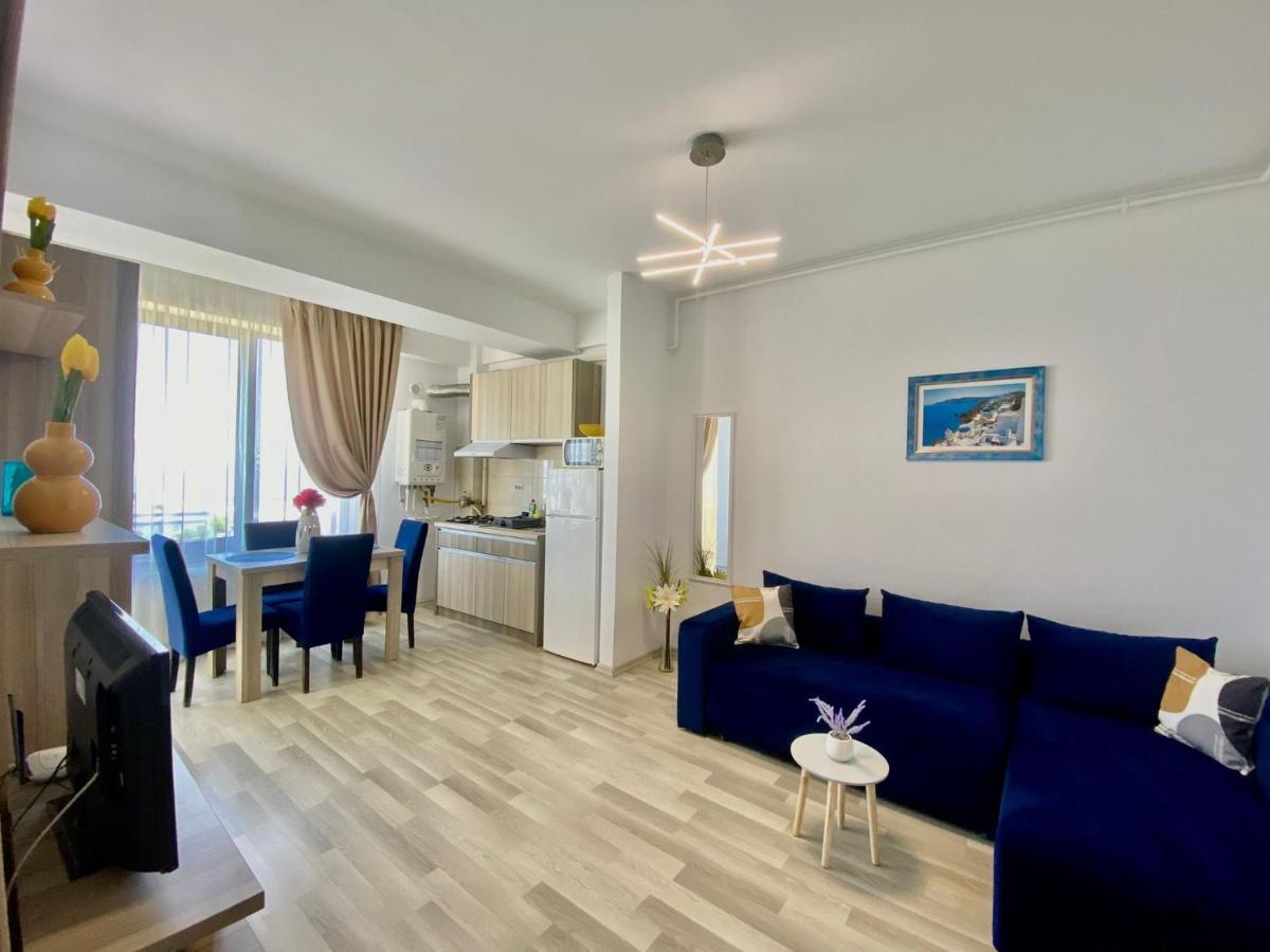 Valy Apartments Summerland Mamaia Exterior foto